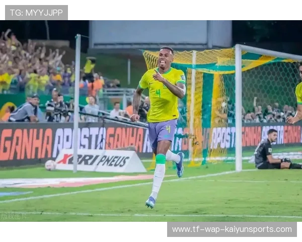 加布里埃尔角球进攻头球破网